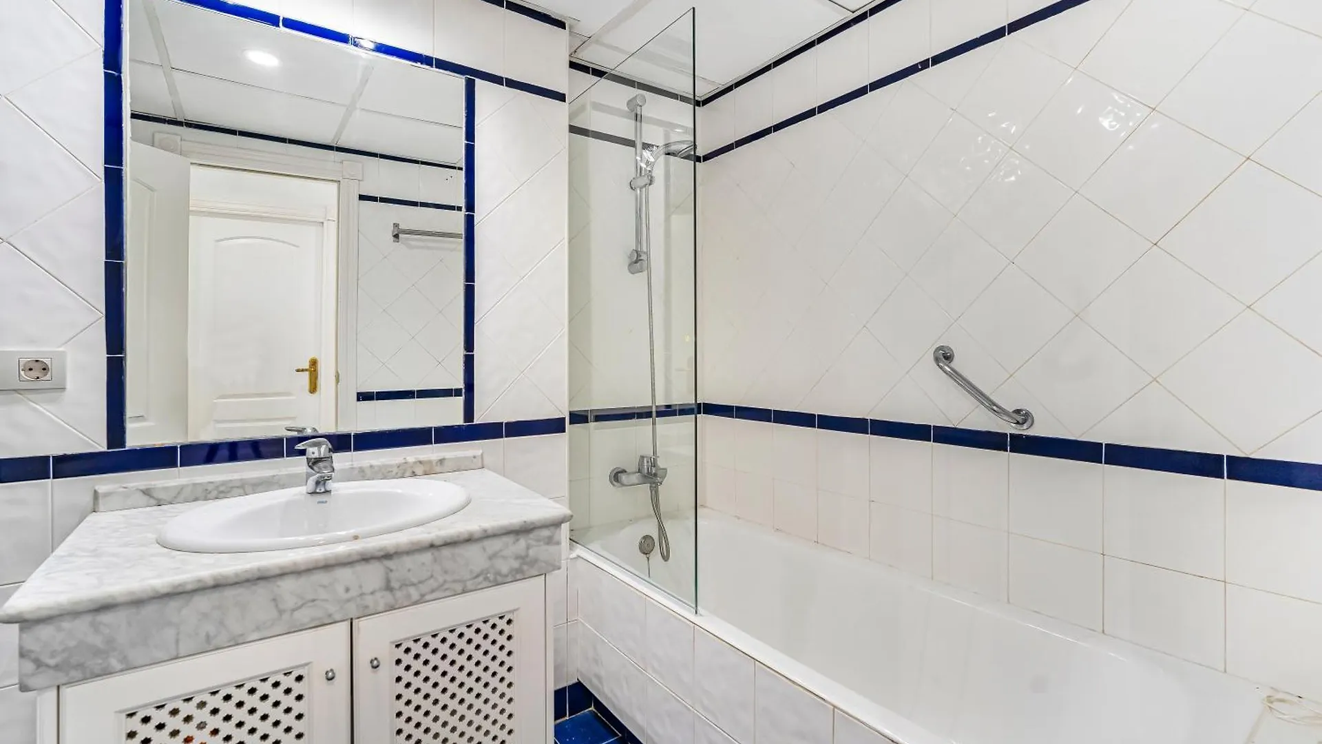 Las Adelfas Beach San Pedro Apartment Marbella 0*,